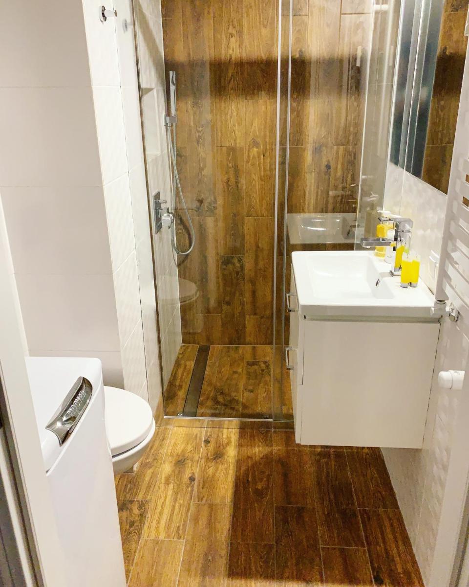 Warsaw Apartment blisko metra! - Housity