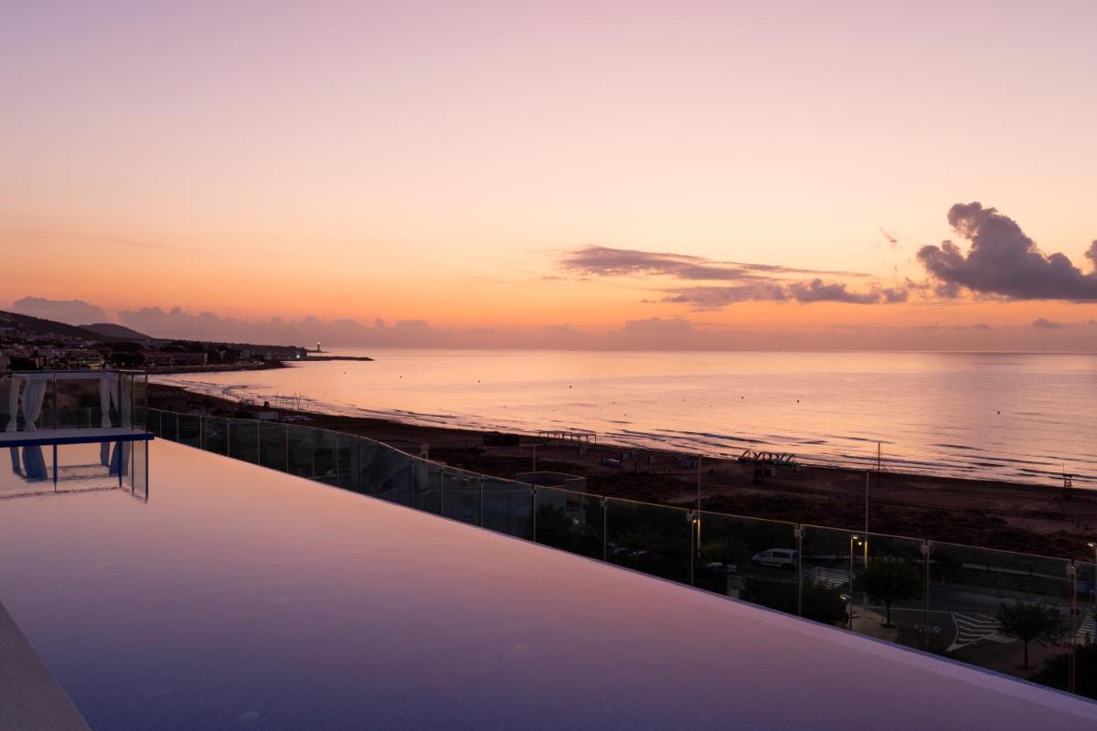 Paisaje cerca de este apartahotel
