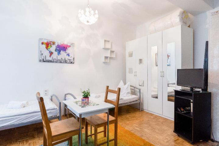 Contactless Check-In Top located room Netflix&Nespresso - Housity
