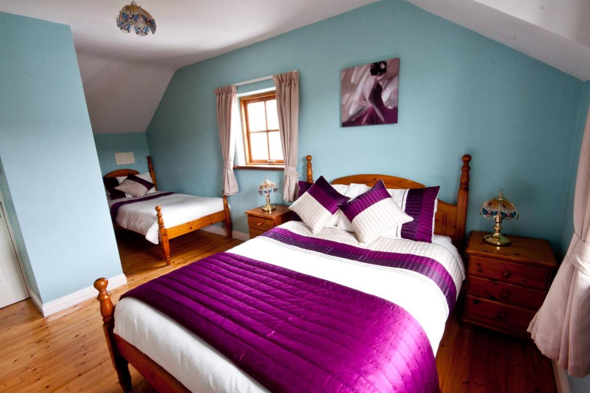 Achill Cottages - Housity