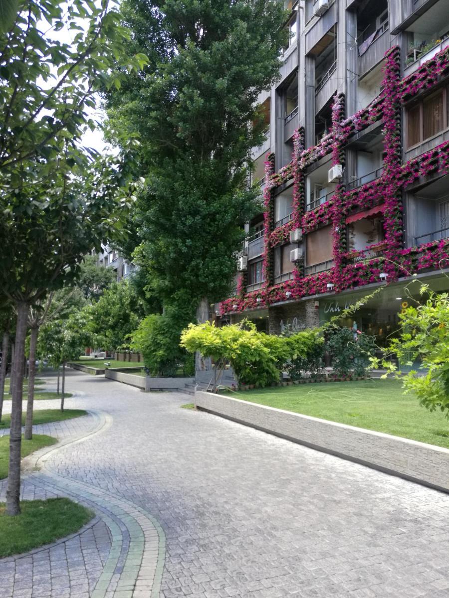Luxary apartment near opera & Cascade! - Housity