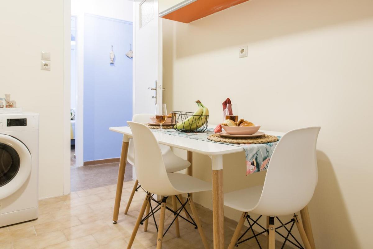Suitetrails - Cozy, Central, Safe Double rooms in apartment, close to Acropolis