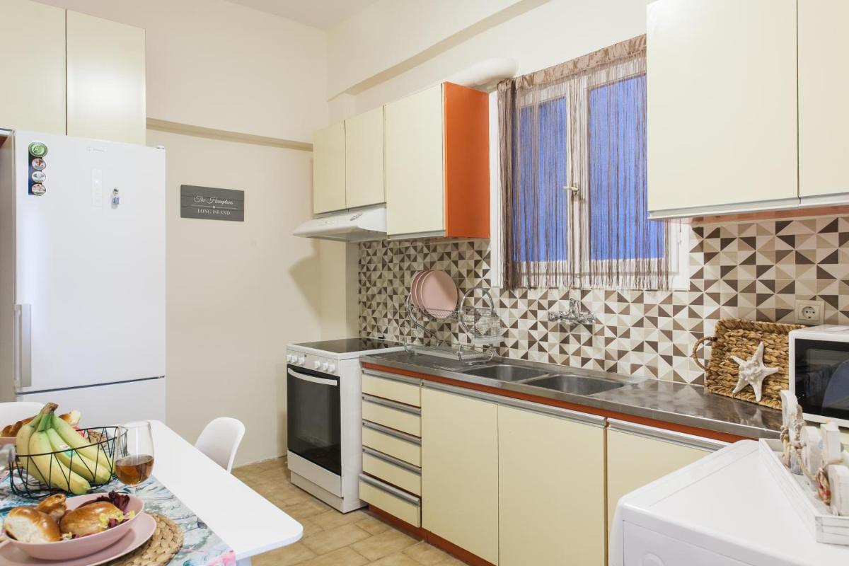 Suitetrails - Cozy, Central, Safe Double rooms in apartment, close to Acropolis