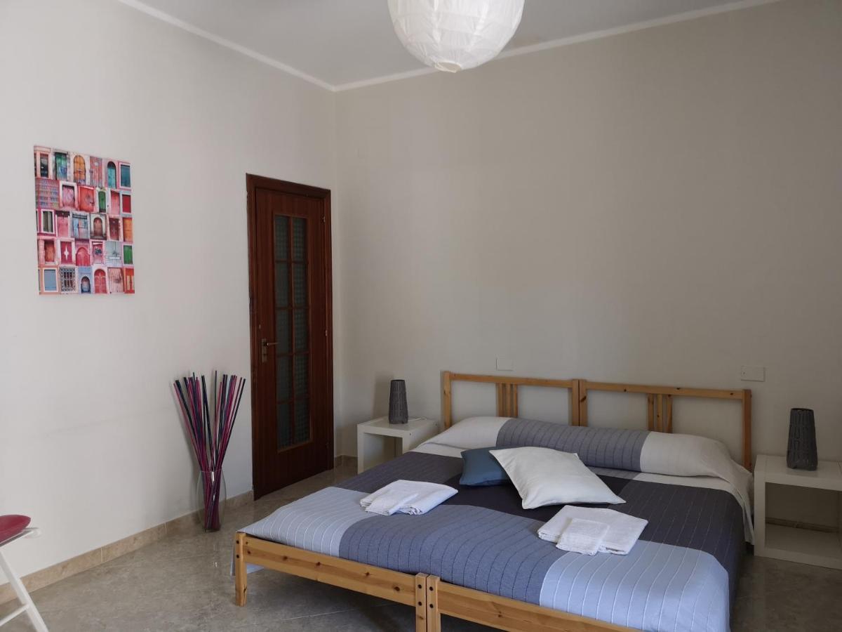 "Dint e viche e Napule" Guest House - Hizvo