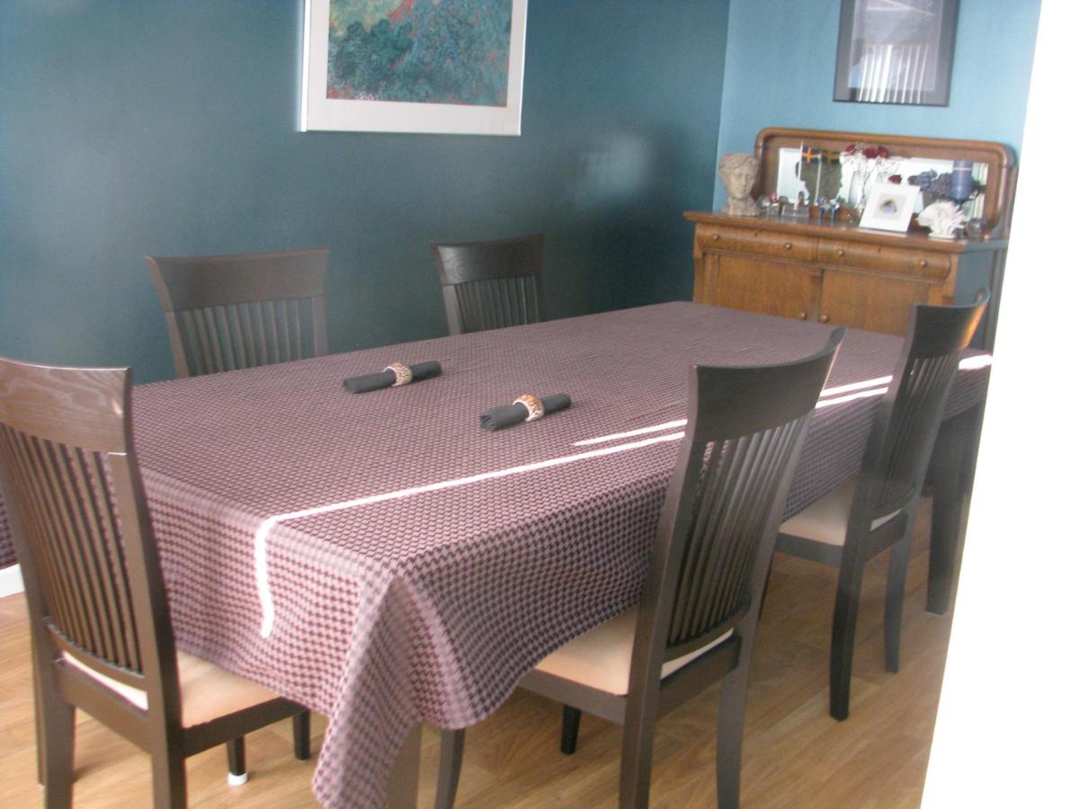Fireflies Bed & Breakfast - Housity