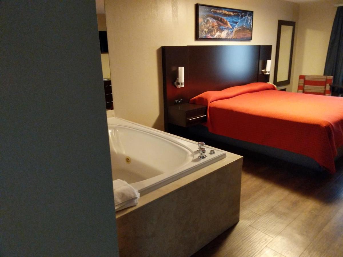 Riverside Tower - Housity