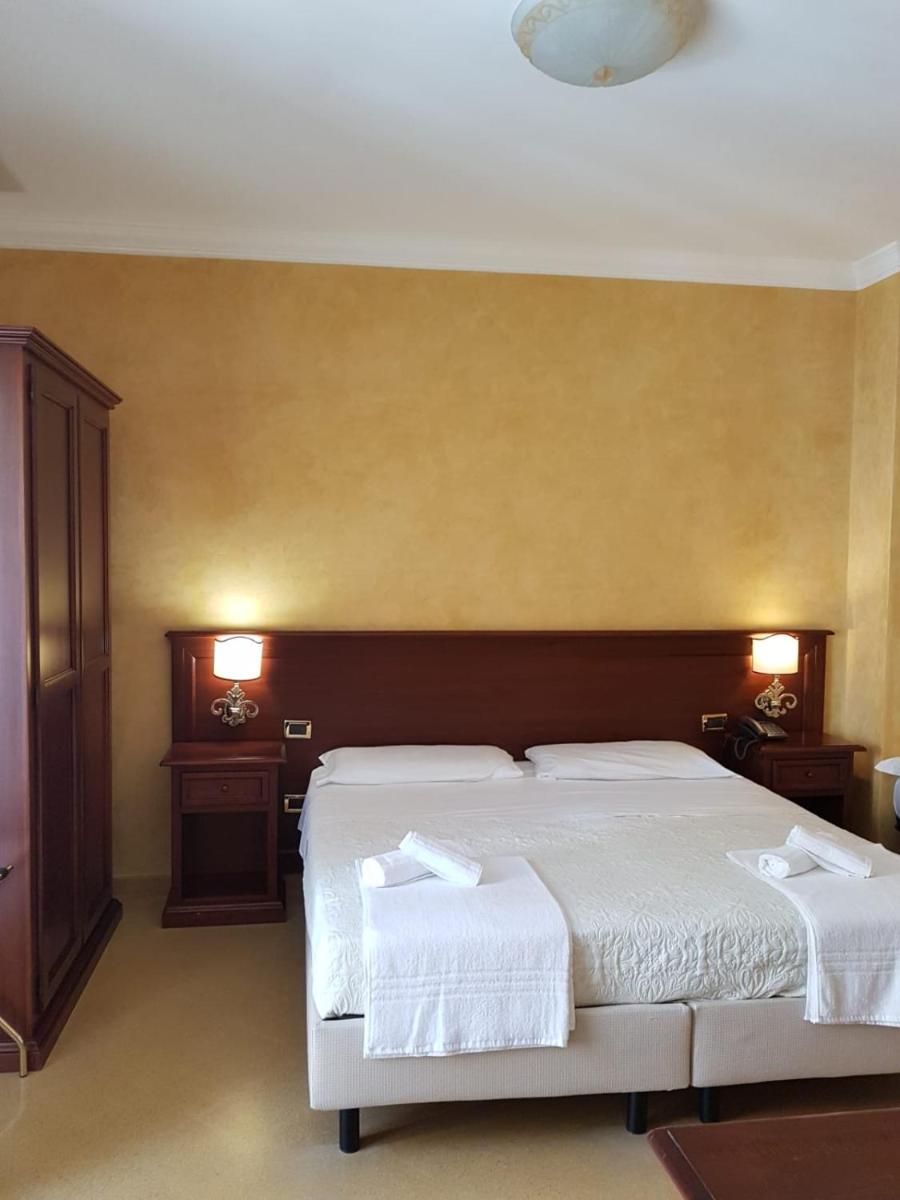 Hotel Paradiso Delle Madonie - Housity