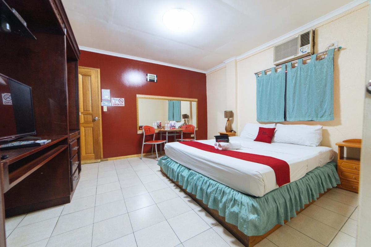 Suitetrails - RedDoorz @ Clarkview 21st Street Angeles City