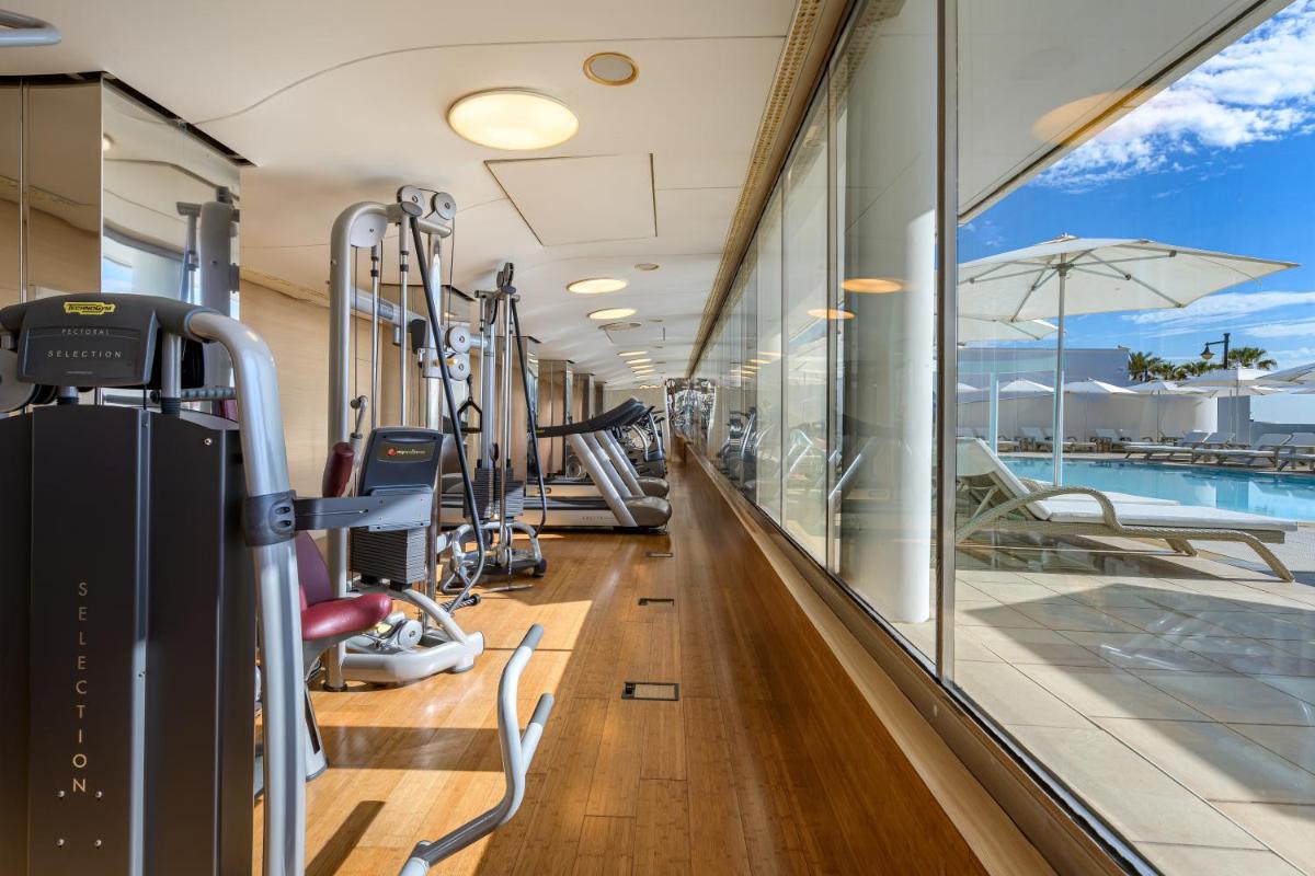 Gimnasio o instalaciones de fitness de Las Arenas Balneario Resort