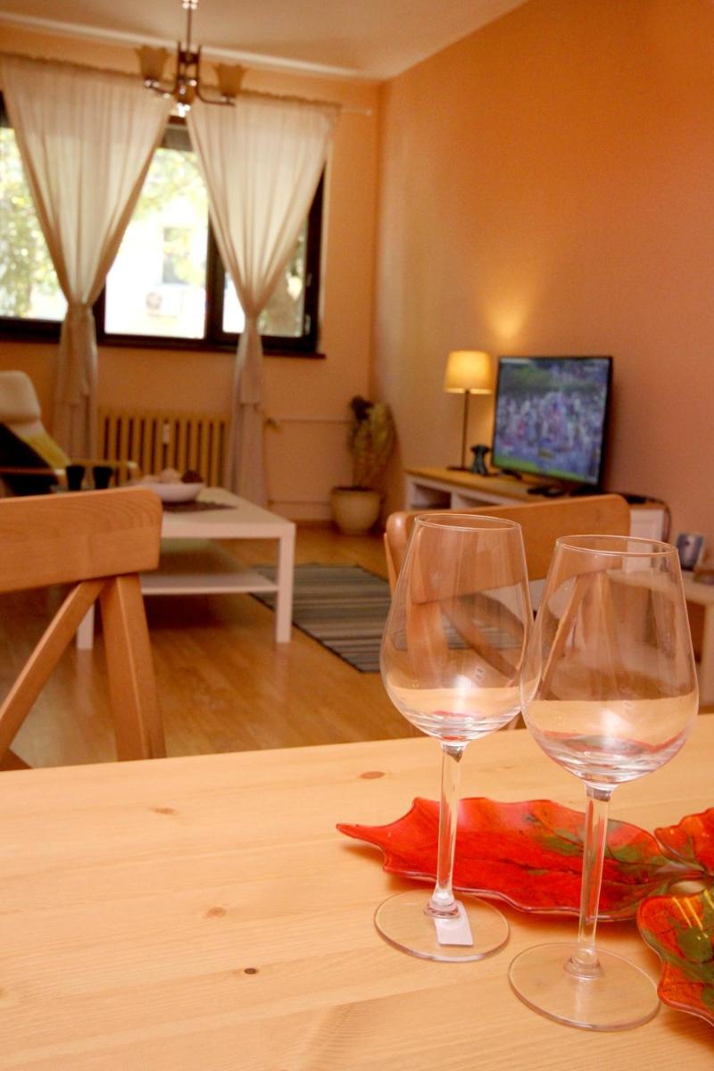 Charming Central Home with Garden near Parking and NDK - Housity