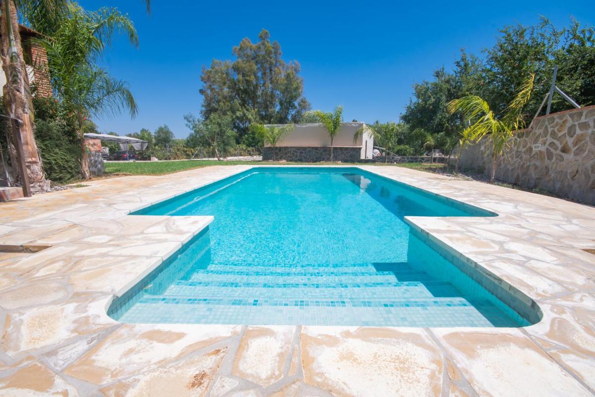 Cubo's Finca la Sierra - Housity