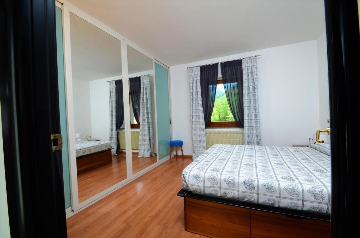 Pikes - Housity