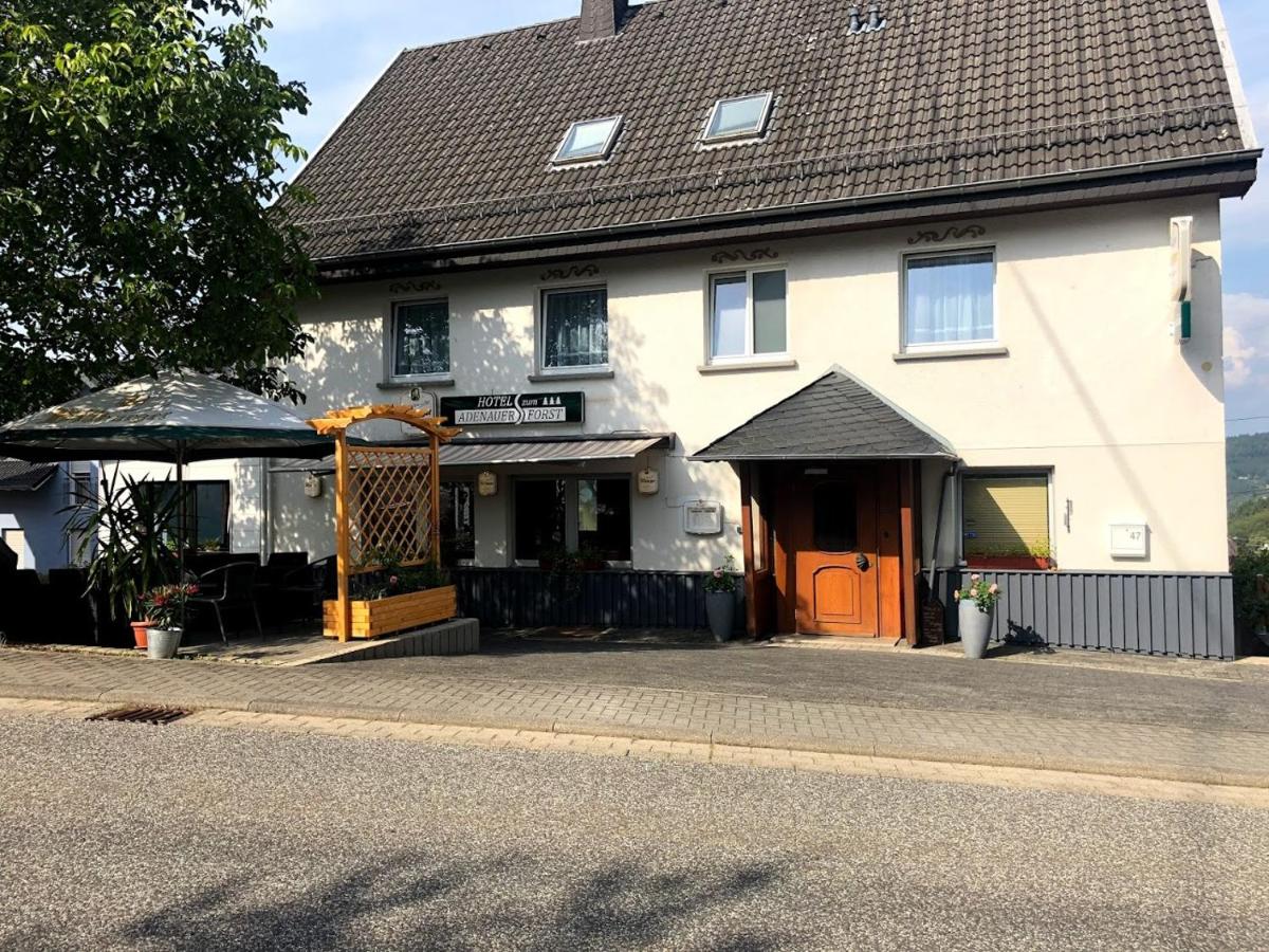 Hotel garni Zum Adenauer Forst - Housity