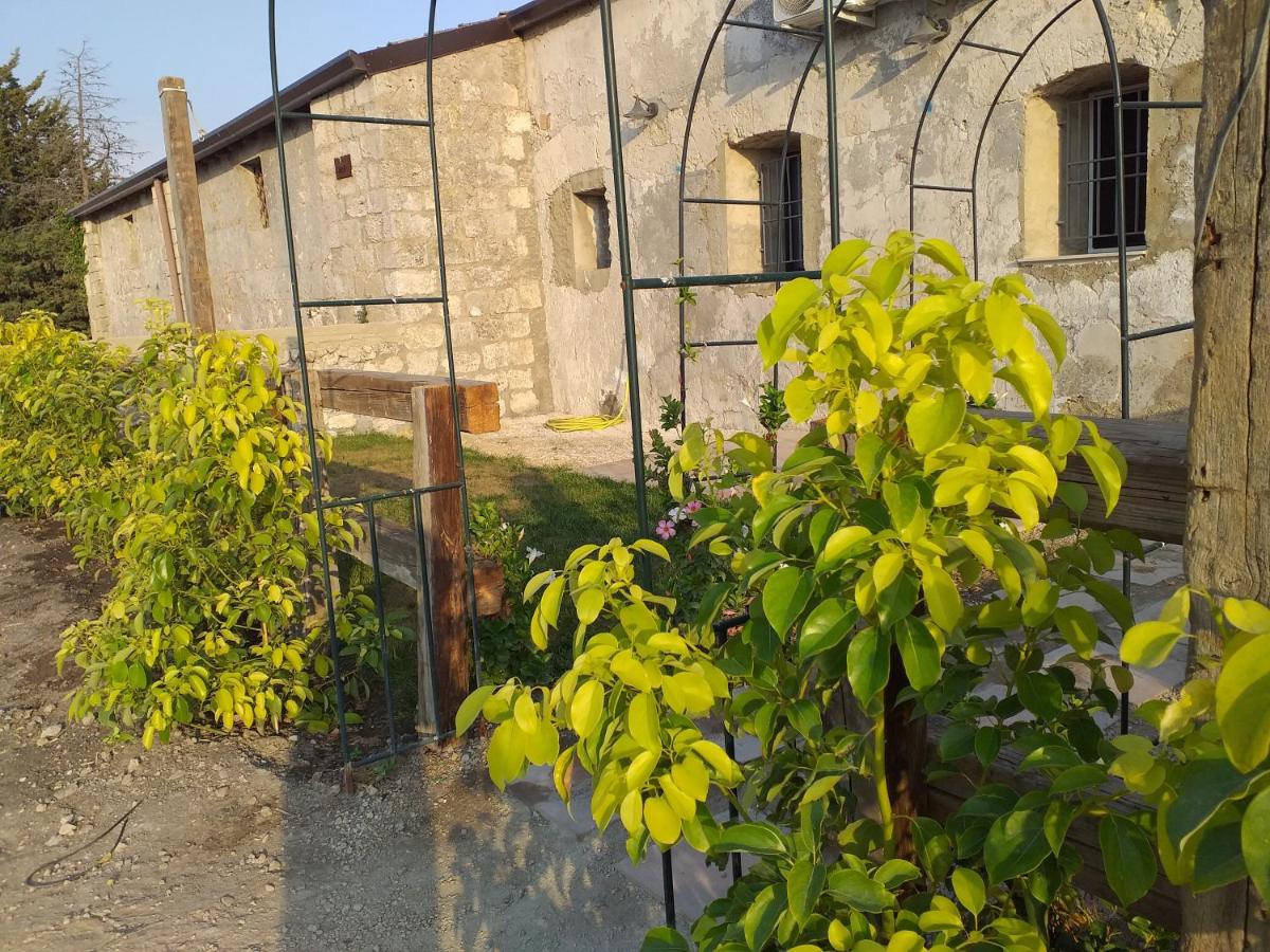 Gibbesi country farm piccolo cottage - Housity