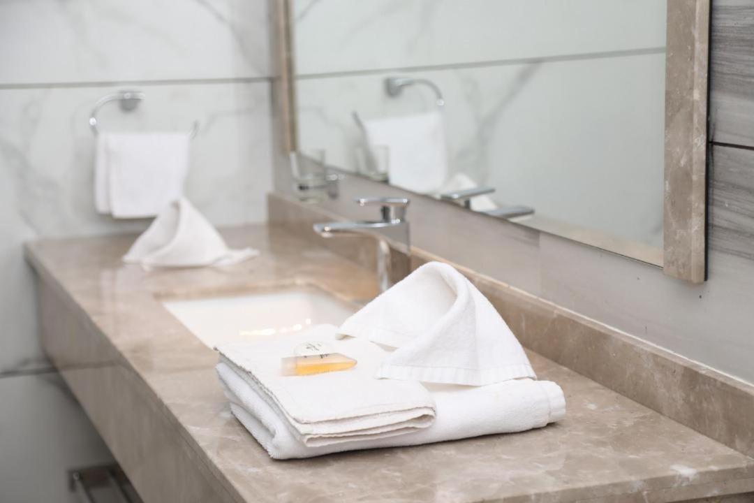 Hotel Moon Palace Kolwezi - Housity