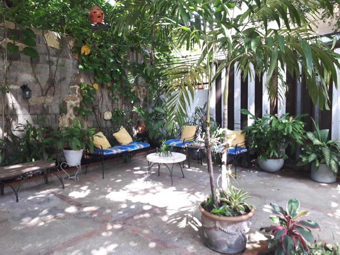 Hotel Alcaldeza - Garden House María Guadalupe - Housity