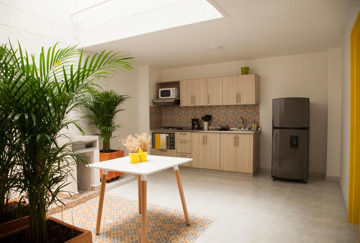 Home Aris Apartments 201 - Hizvo