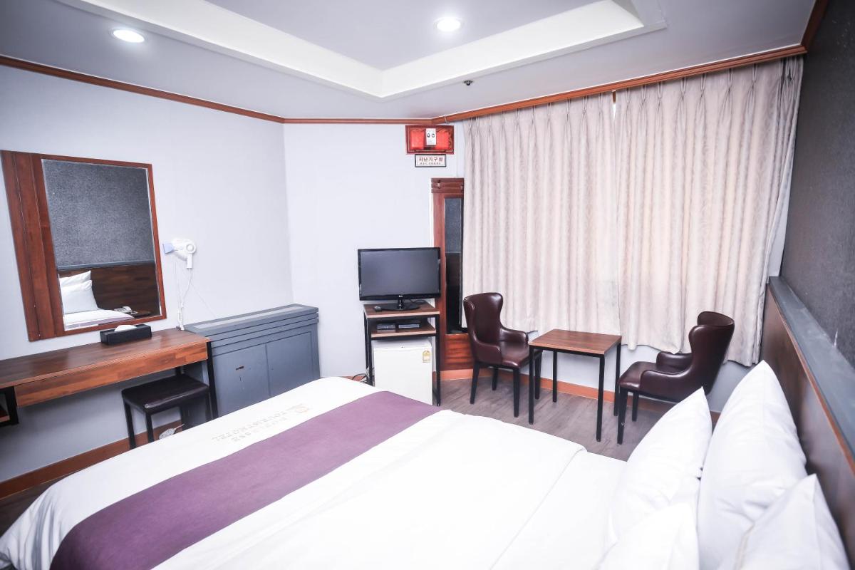 Hotel Noblesse - Housity