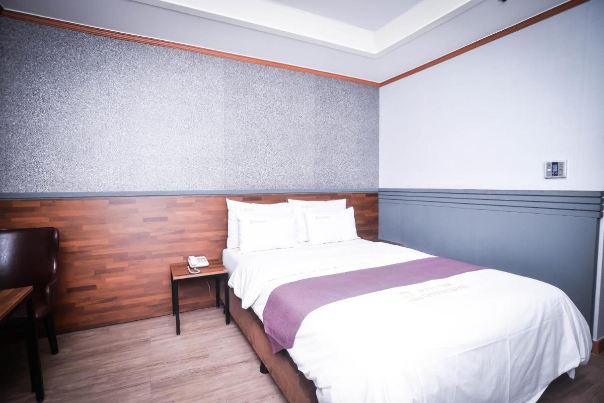 Hotel Noblesse - Housity