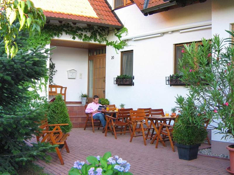 Hotel Waldhaus - Housity