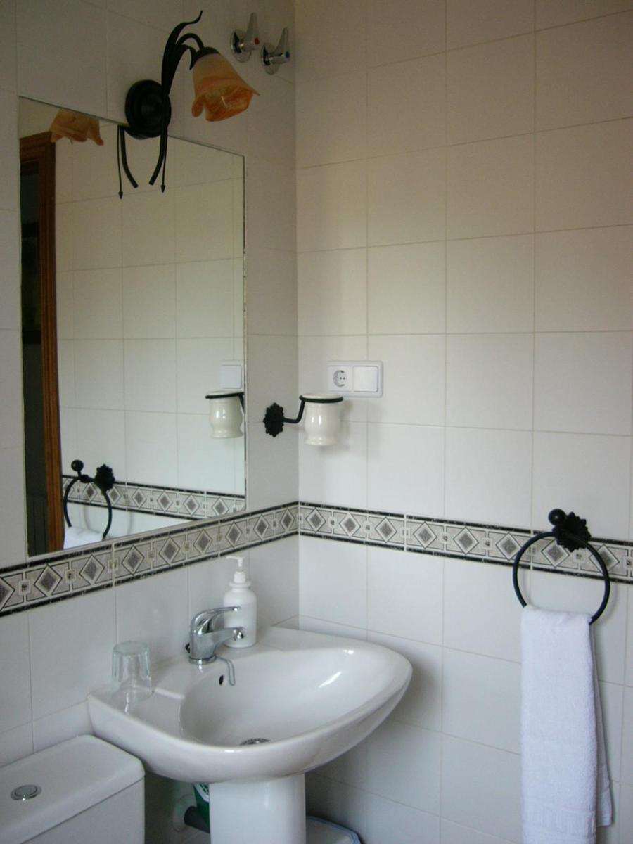 Hostal Calderon Cuenca - Housity