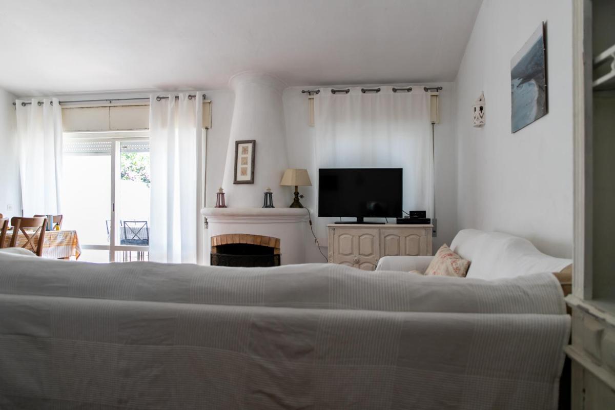 Beach House at Praia da Luz - Housity