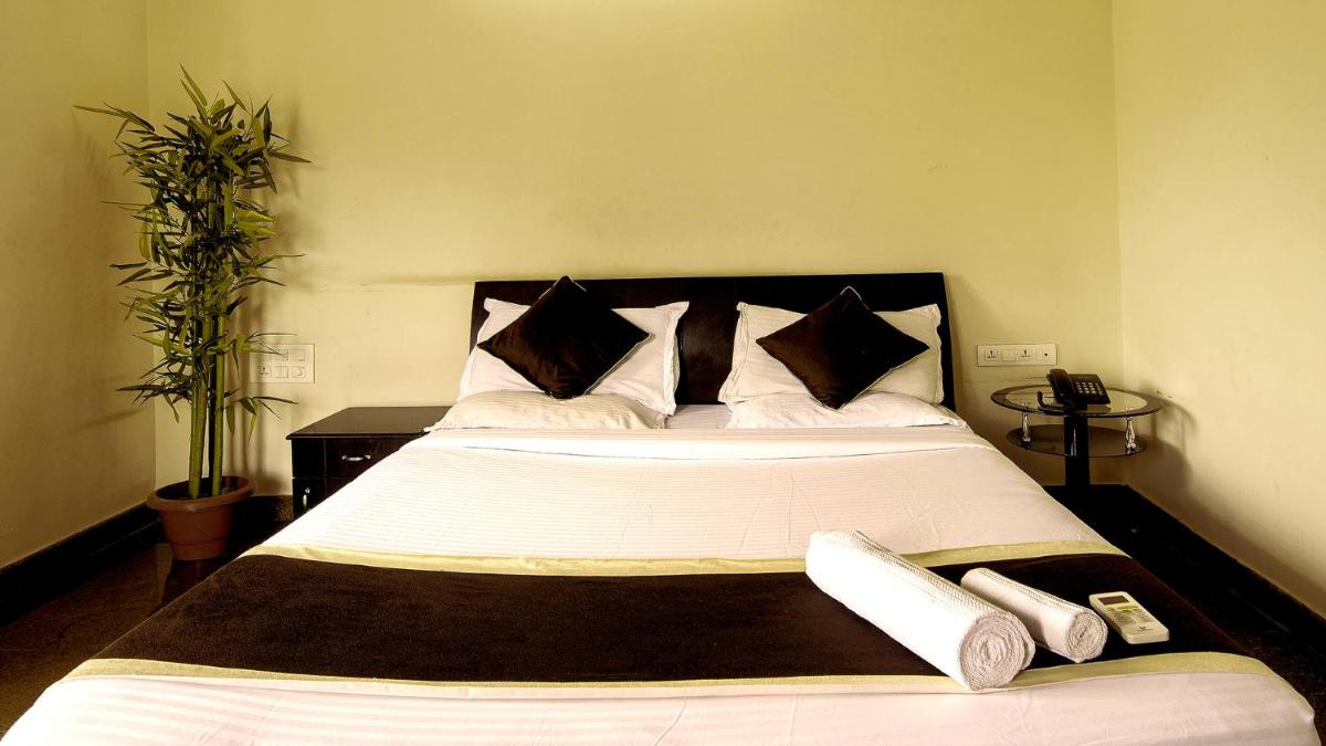 Nandu Hospitality Apartments Services - Aashiyana - Housity