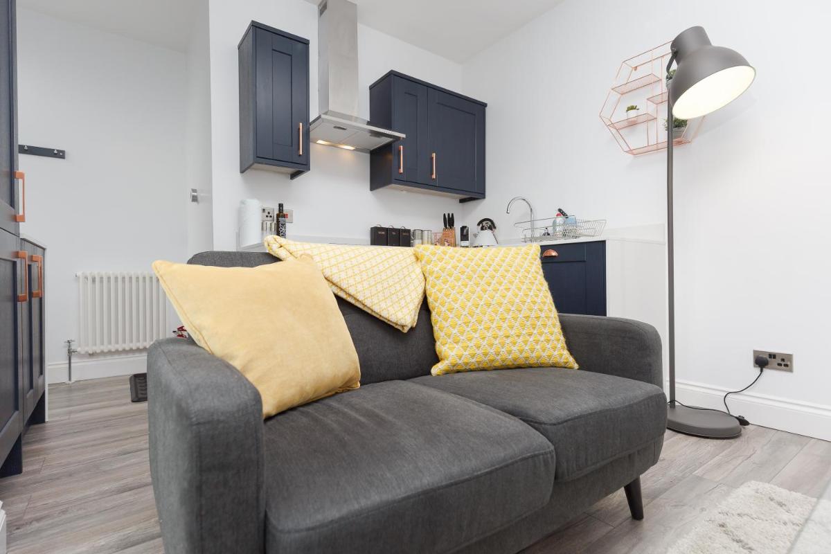 Dollar Apartments-39 Bridge Street - Housity