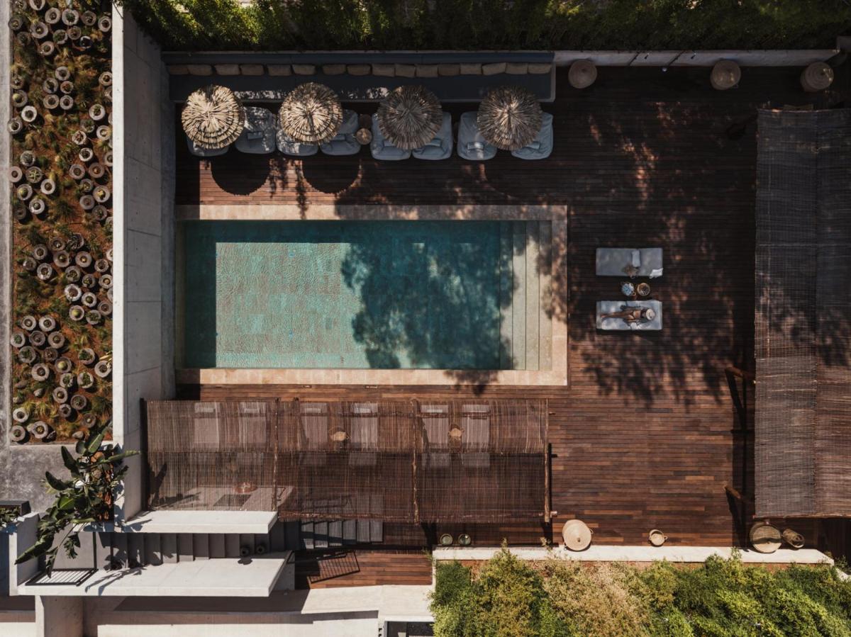 Jardín al aire libre en OKU Ibiza