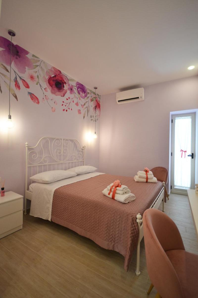 Flower house - Housity