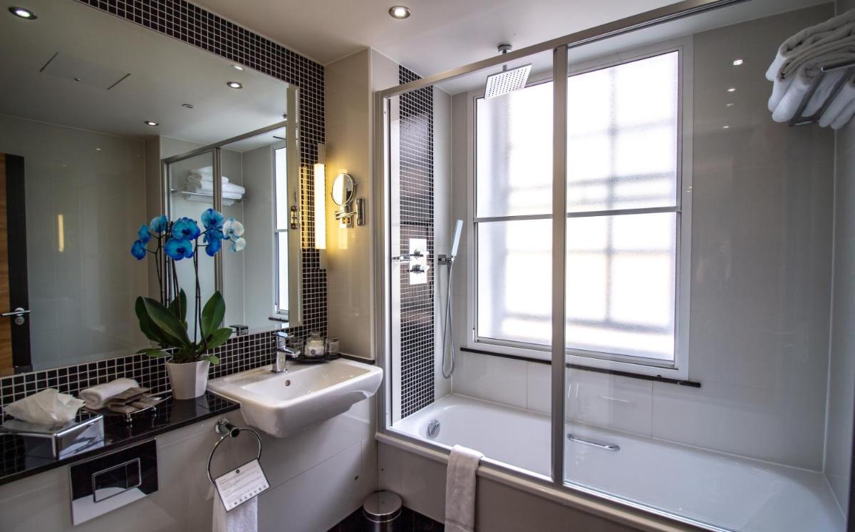 Wellington Hotel by Blue Orchid - Housity