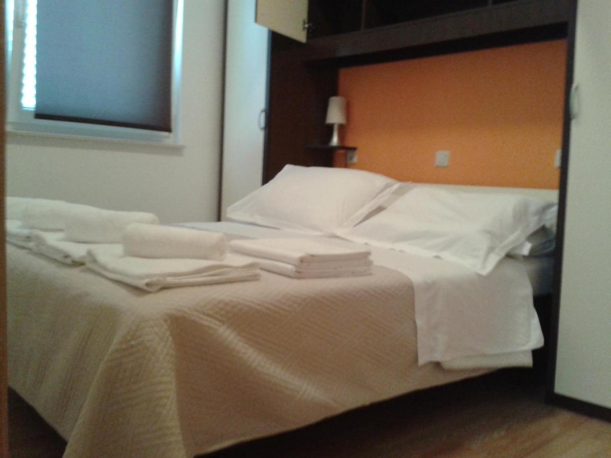 Sea view apartman Antonio - Housity
