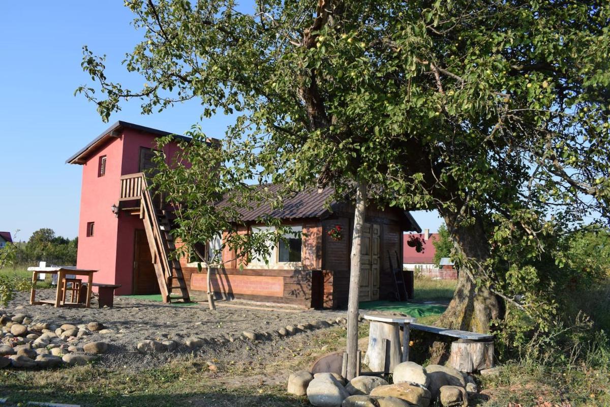 Blackberry Cottage 10Km To Sucevita, Bucovina - Housity