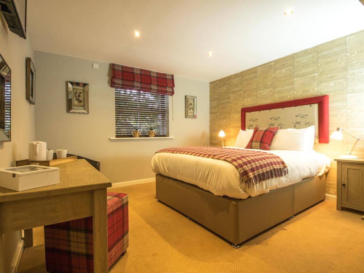 The World's End - Northampton - Housity