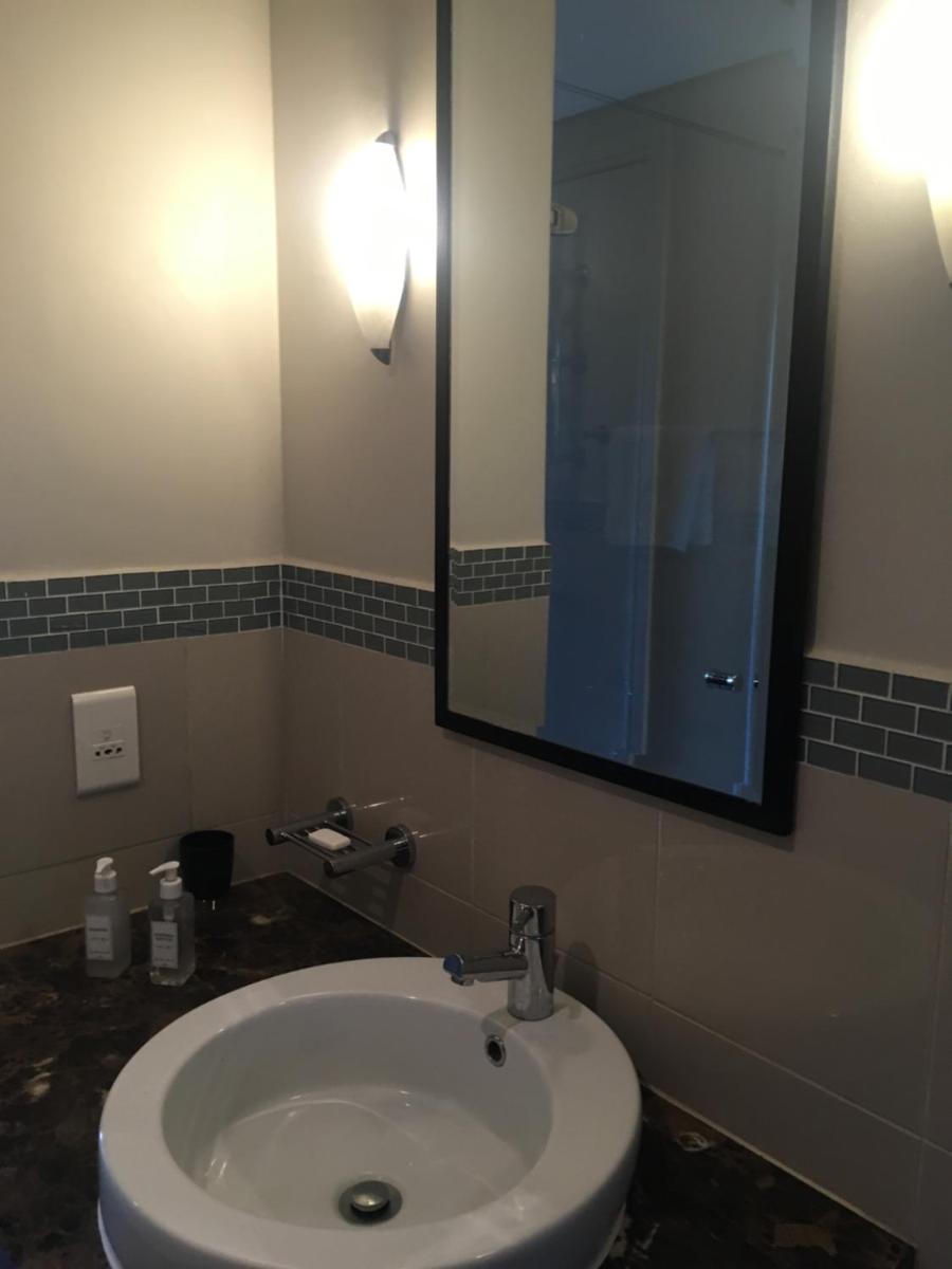 Waterfront Stays - Housity