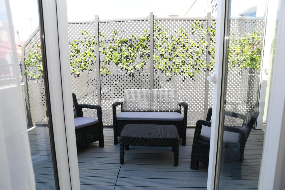 New Point Opera - Housity