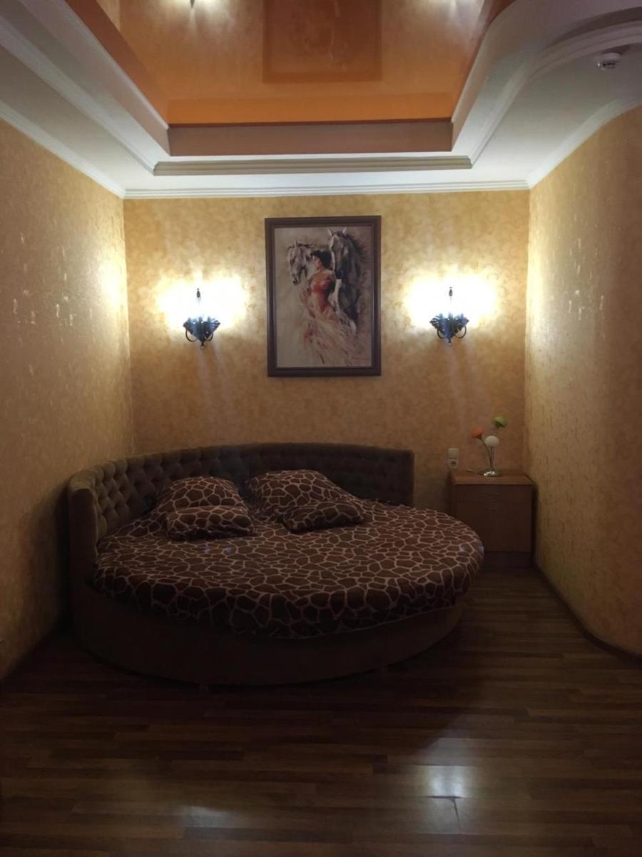 Hotel Aura - Housity