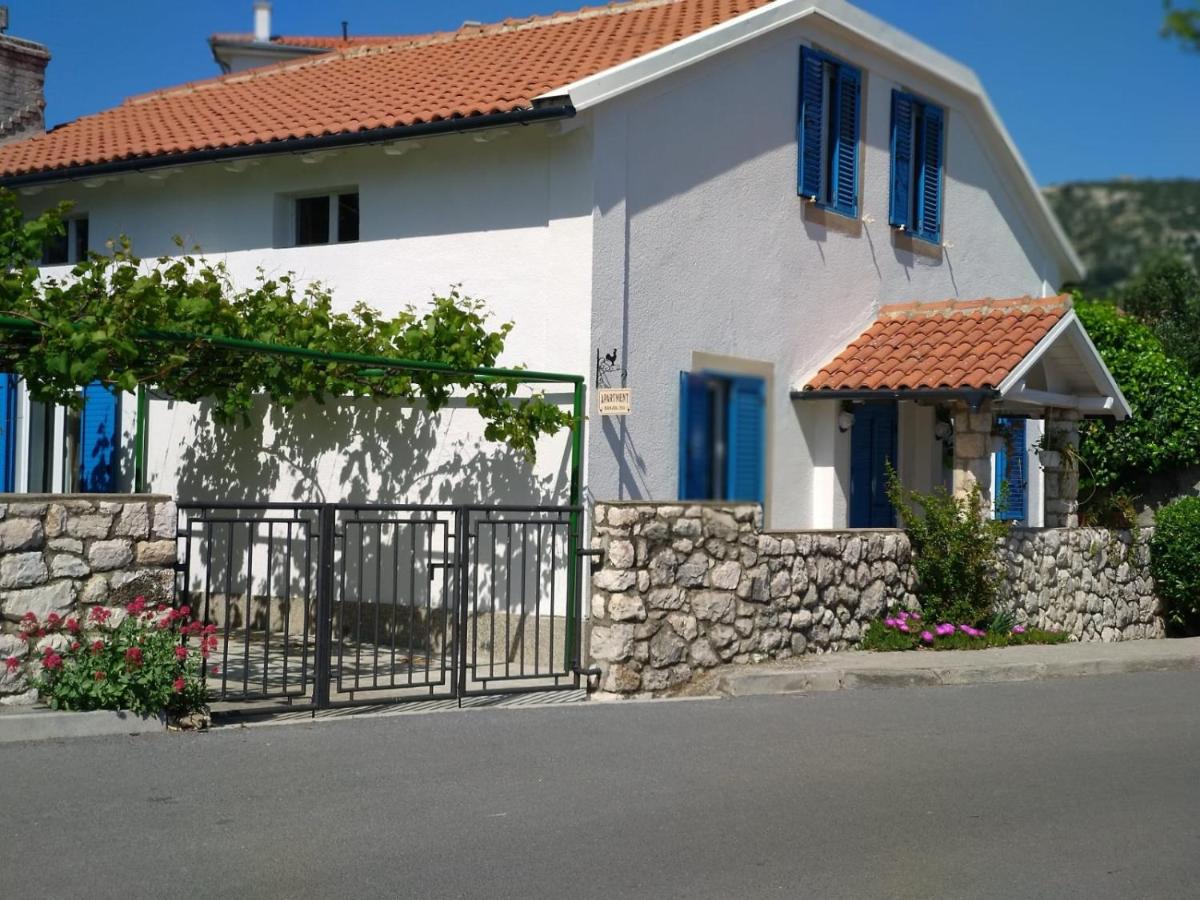 Seaside Villa Katrine - Housity