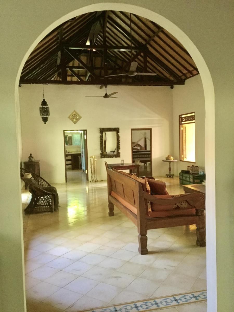 Guesthouse Taman Ayu - Housity