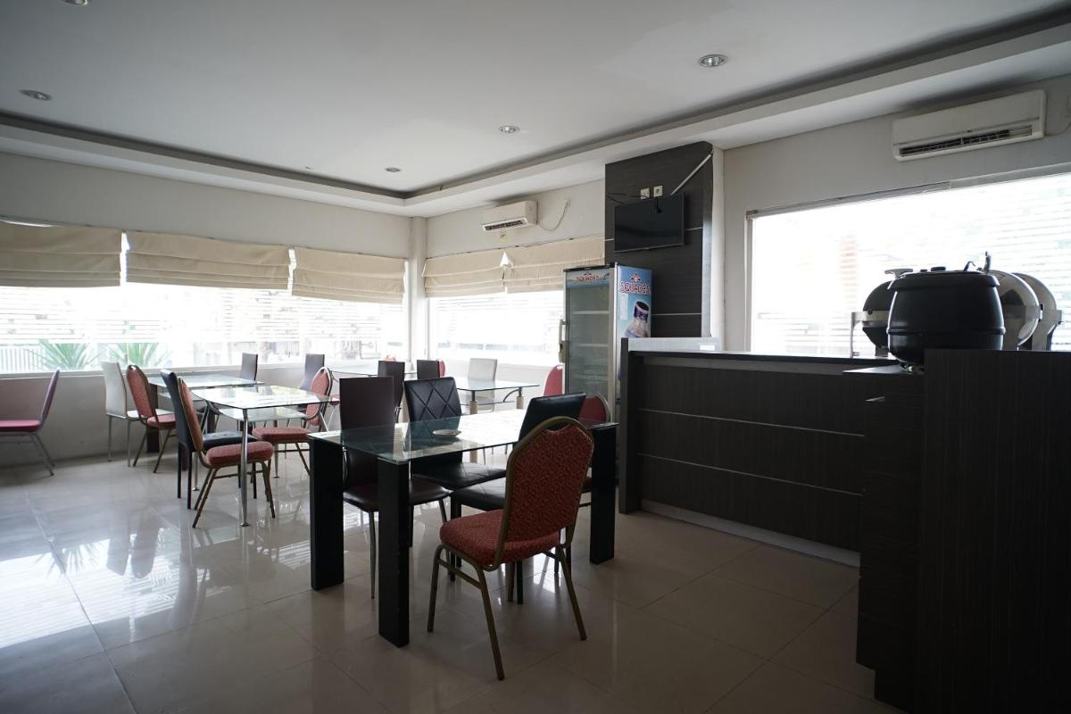 OYO 1477 Athar 88 Hotel - Housity