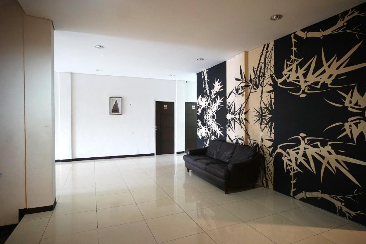 OYO 1477 Athar 88 Hotel - Housity