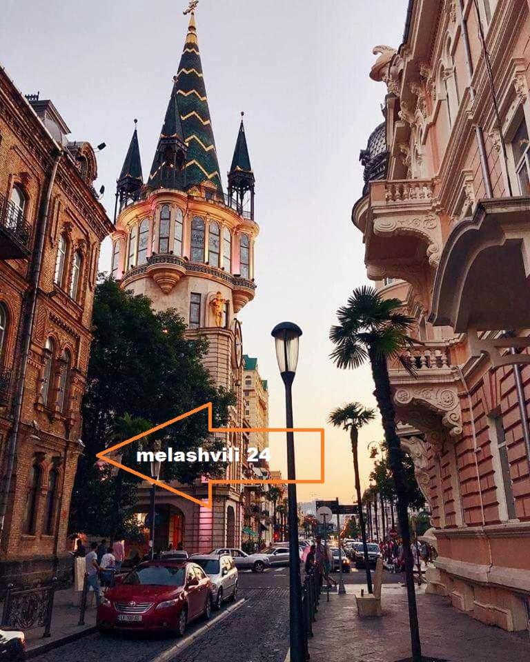 Apartment on Melashvili 24 (Old Batumi) - Housity