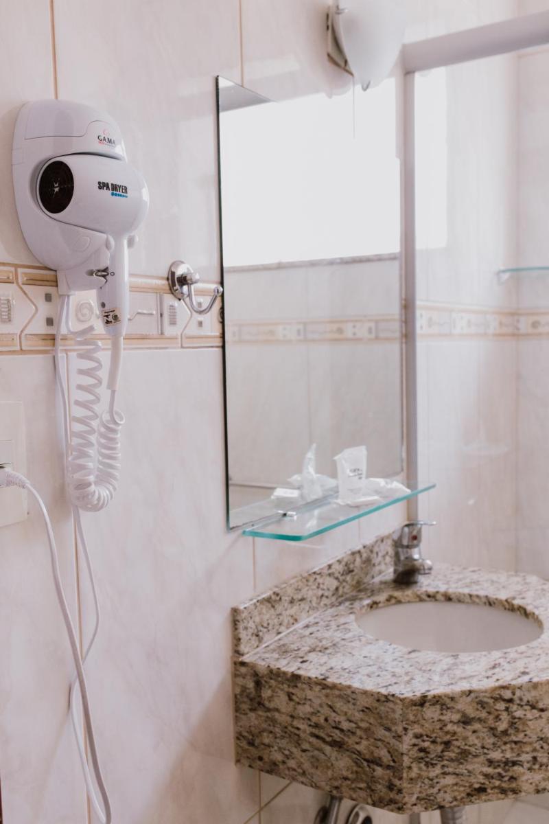 Alzira Granada Hotel - Housity