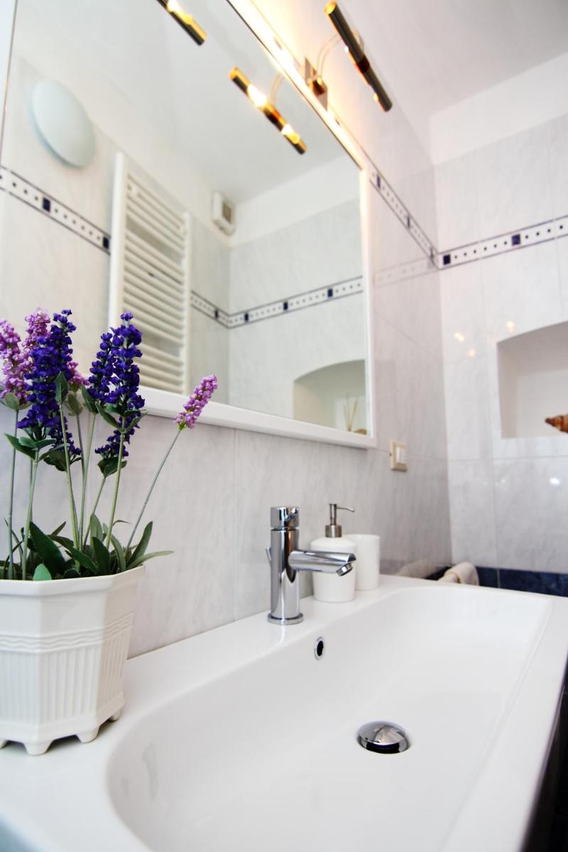 SoleMare - Housity