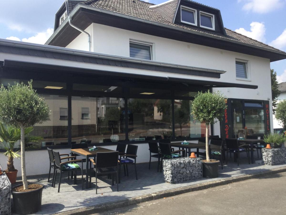 sevenDays Hotel and Boardinghouse Kirchheim - Housity