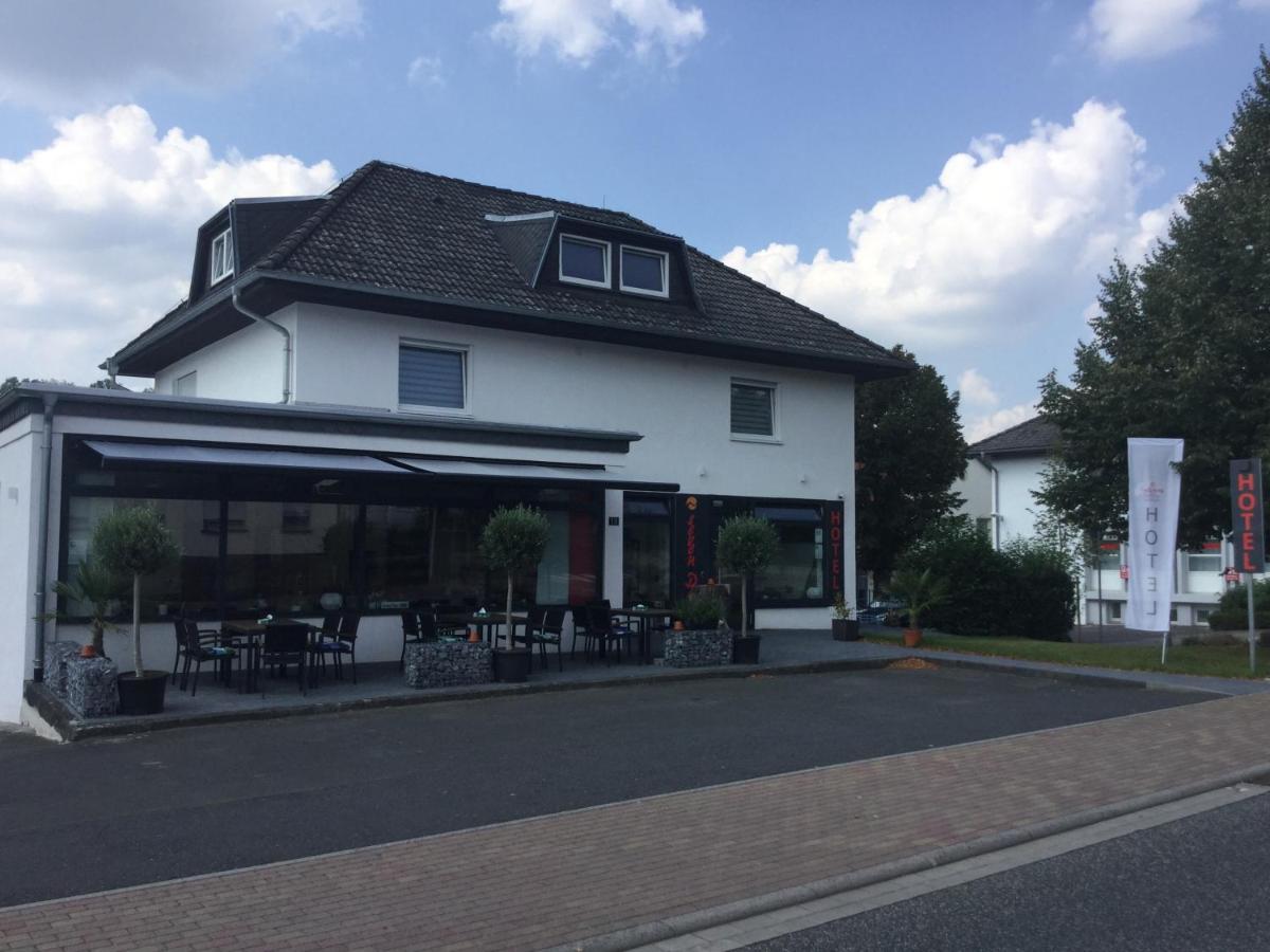 sevenDays Hotel and Boardinghouse Kirchheim - Housity