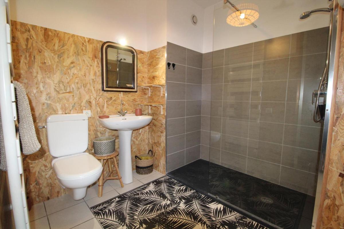 GITE chez Ginette 3 étoile 8 Personnes - Housity