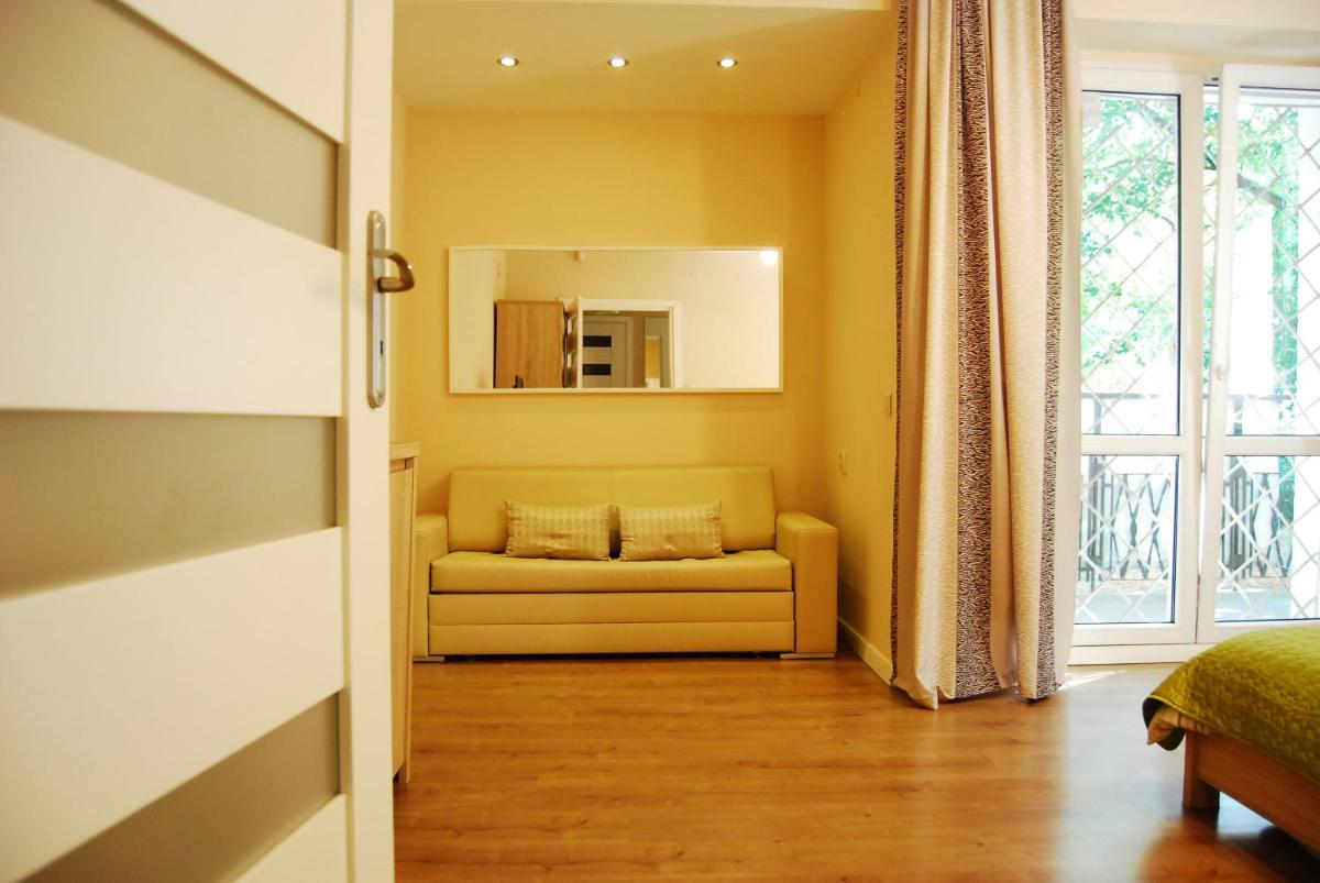 Bed & Breakfast Sielce Warszawa - Housity