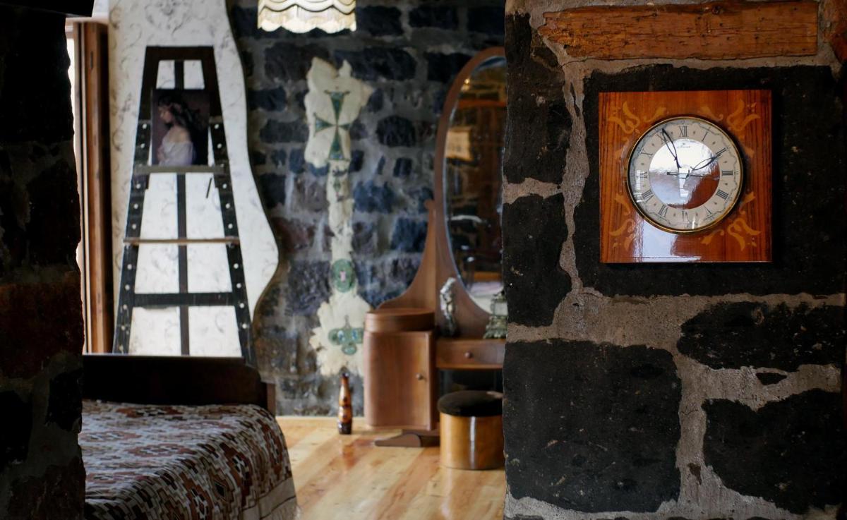 Hye Aspet Հայ Ասպետ - Housity