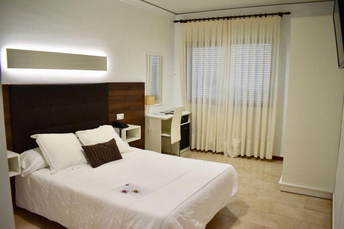 Emperatriz III - Housity
